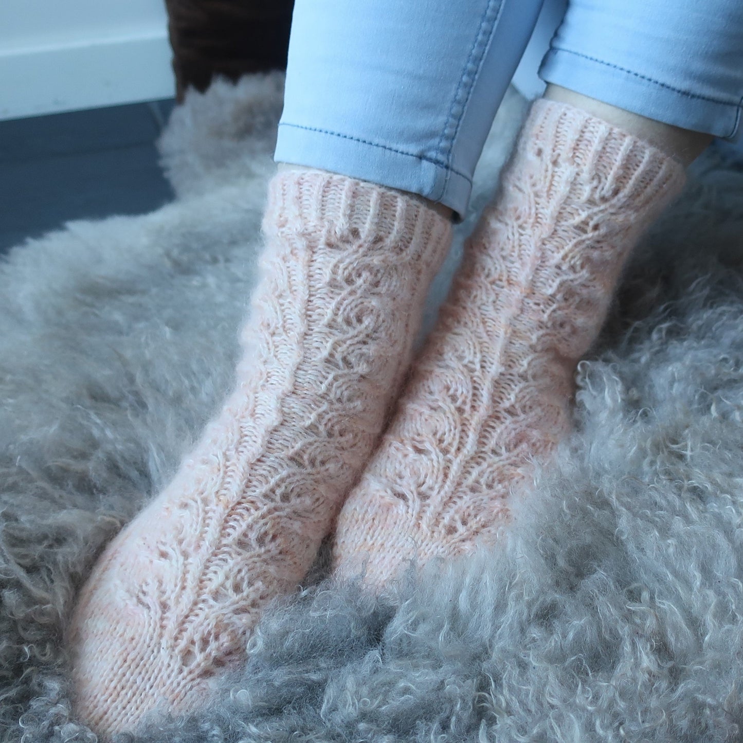 Sarina Socks Pattern Only -  Digital Pattern in English/Norwegian - Norwegian design