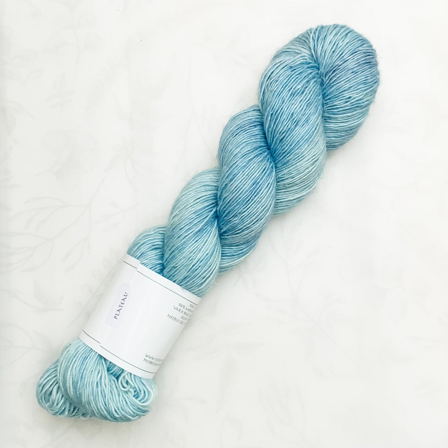 Plateau - Lysefjord Single - Tonal Yarn - Hand dyed yarn
