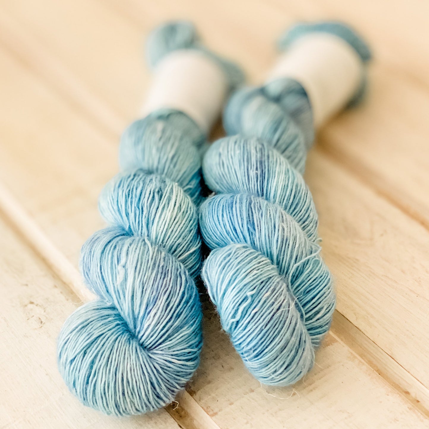 Plateau - Lysefjord Single - Tonal Yarn - Hand dyed yarn