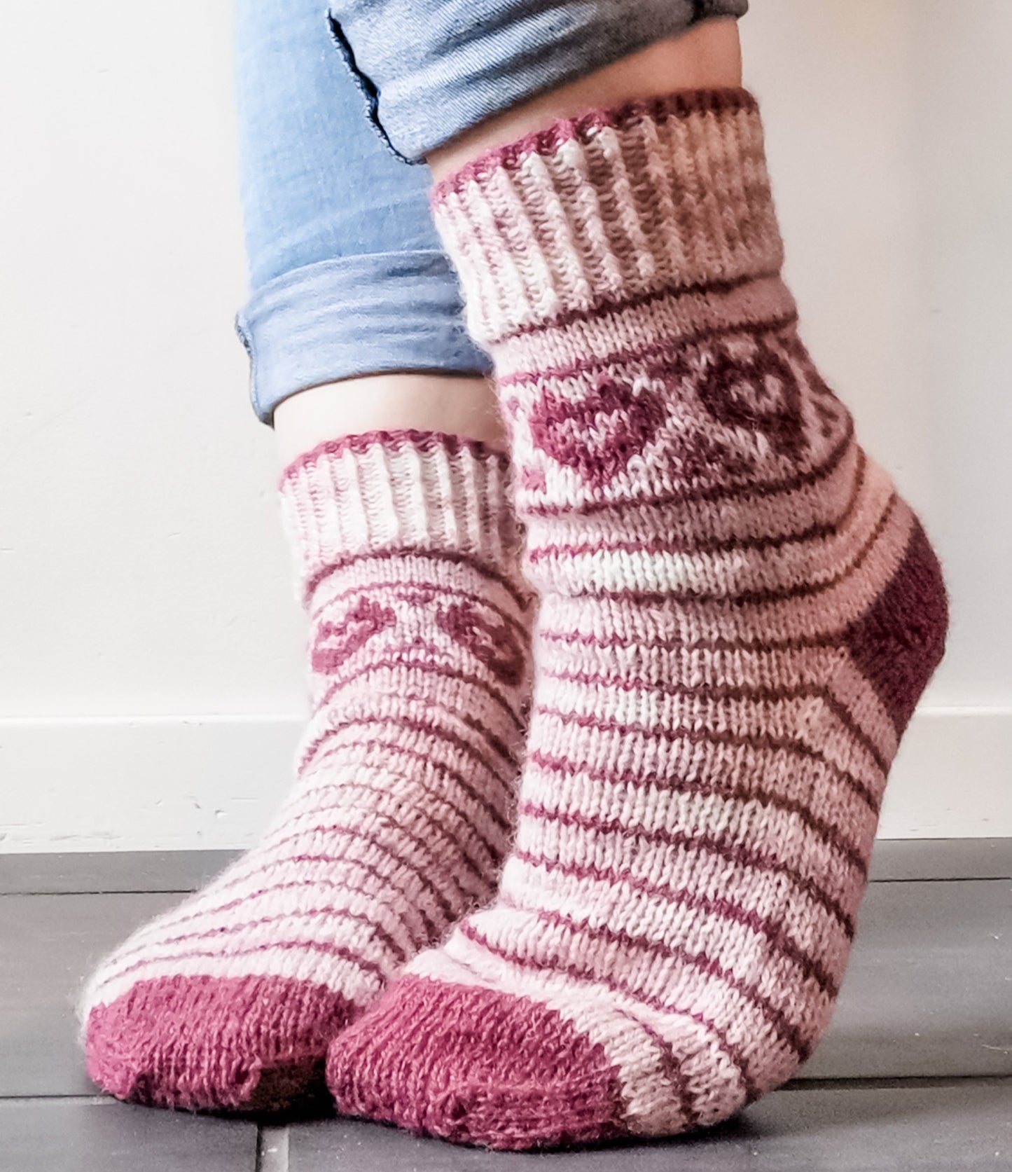 Love Your Socks - Sock Pattern Only - Digital Pattern in English/Norwegian - Norwegian design