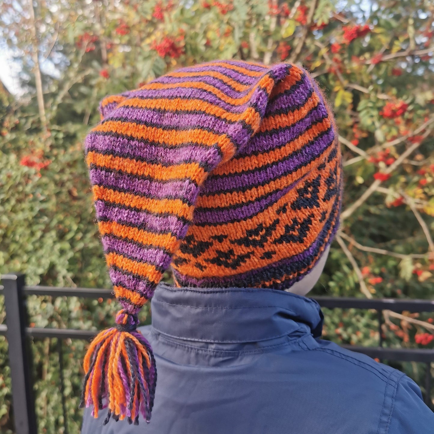 Batzy Hat Pattern Only - Digital Pattern in English/Norwegian - Halloween - Norwegian design