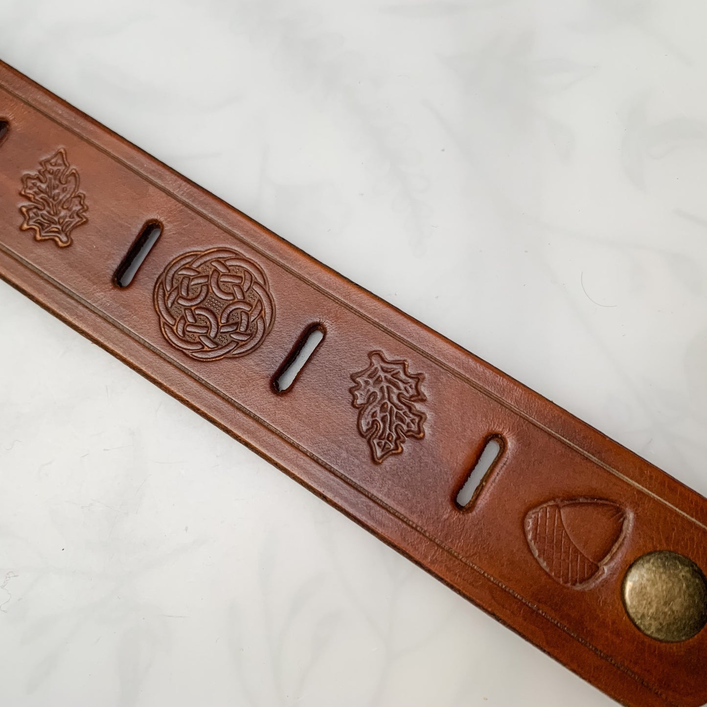 Shawl Cuff - Leather - Acorn