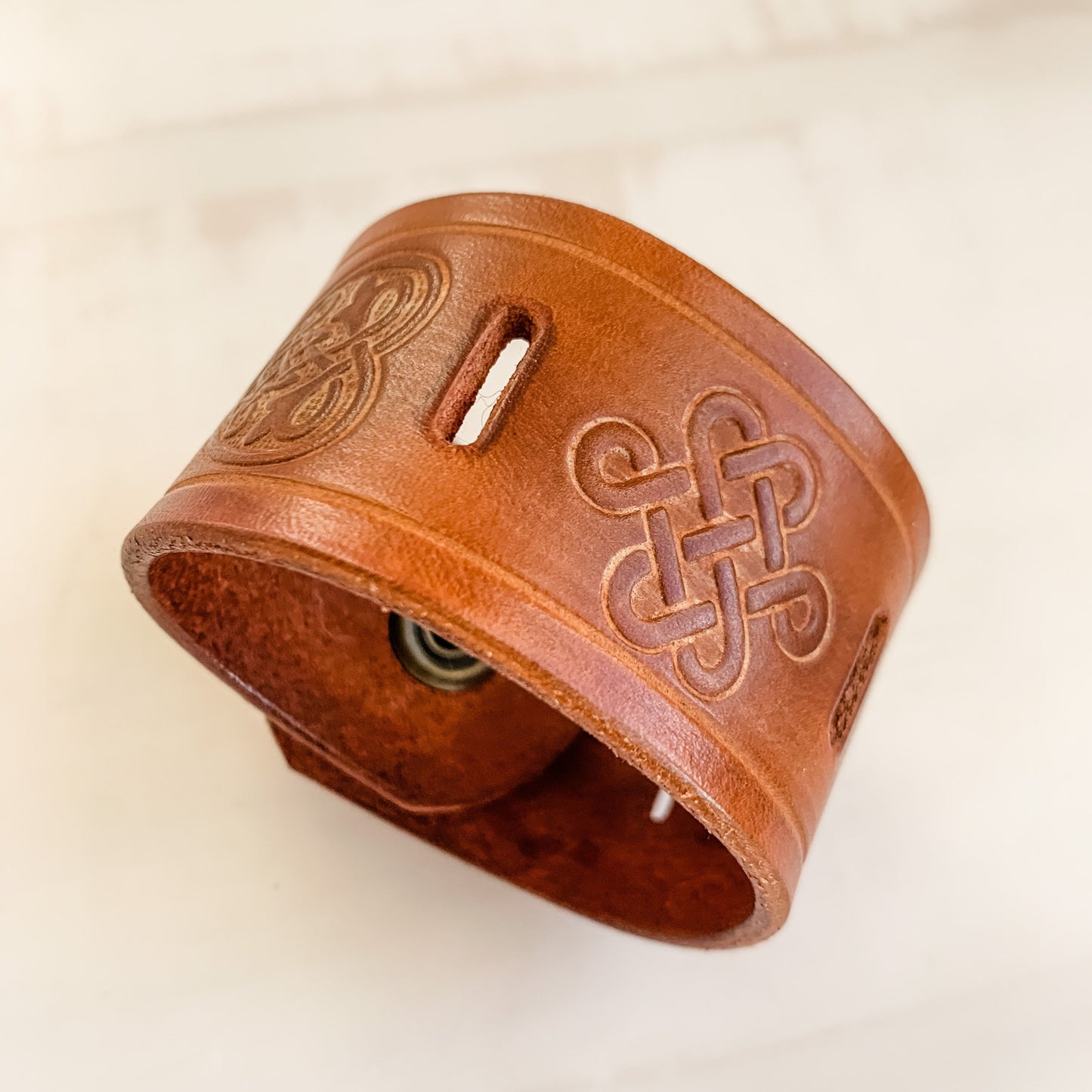 Shawl Cuff - Leather - Heart