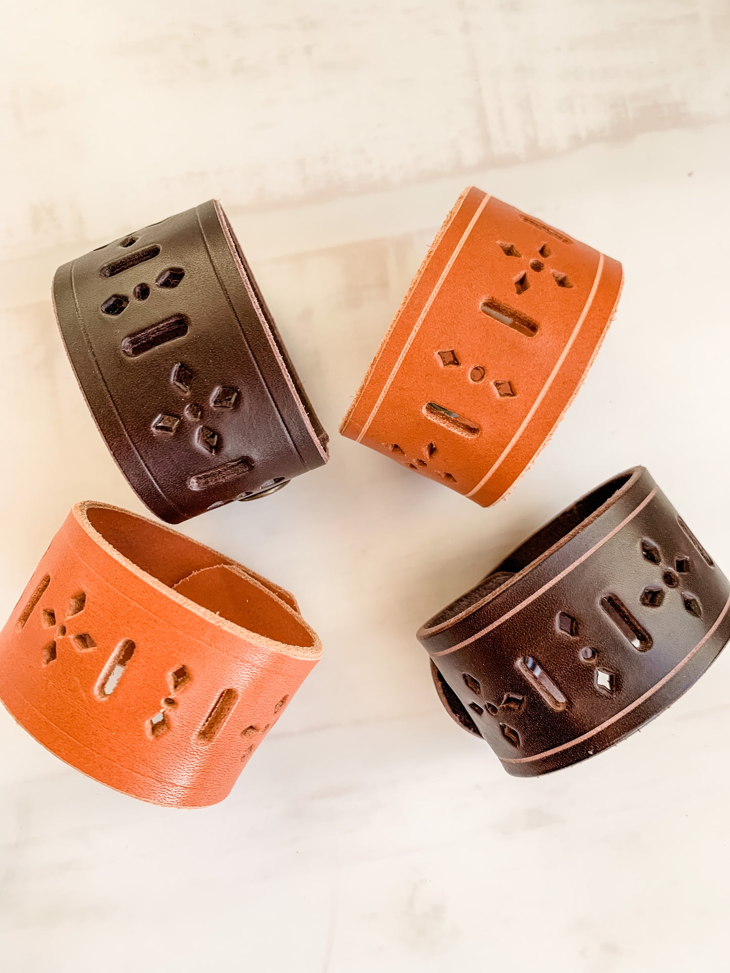 Shawl Cuff - Leather - Cutout Tan