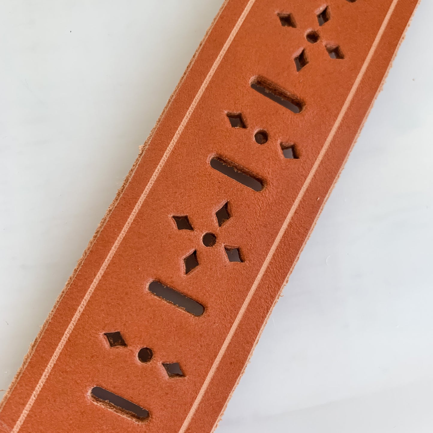 Shawl Cuff - Leather - Cutout Tan