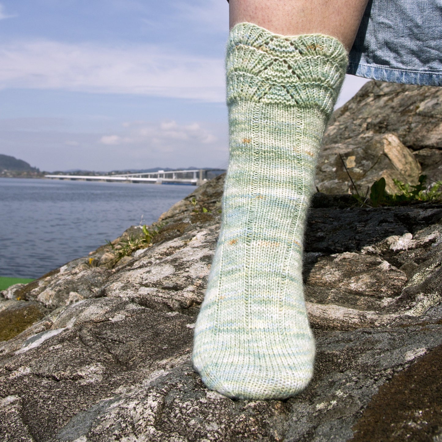 Fiordum Socks - Pattern Only - Digital Pattern in English/Norwegian