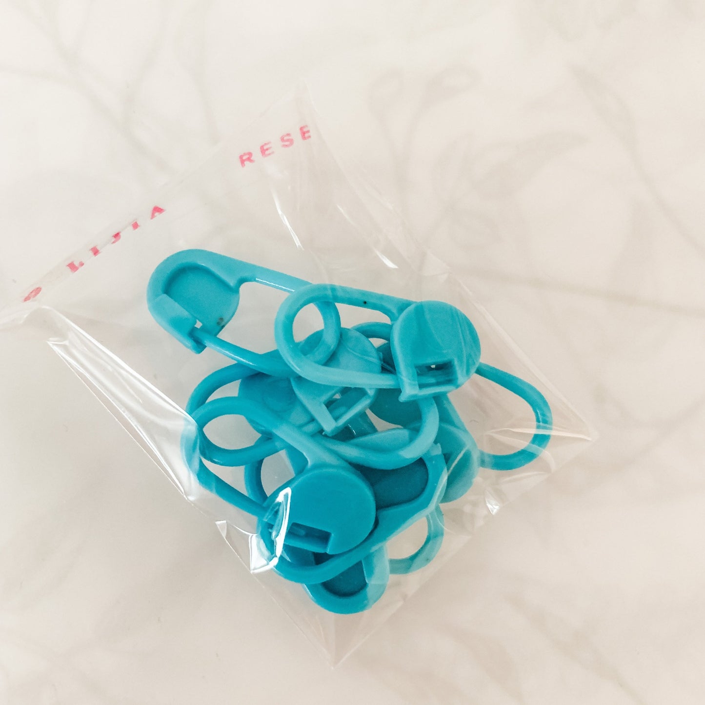 Stitch Markers - Locking plastic stitch markers