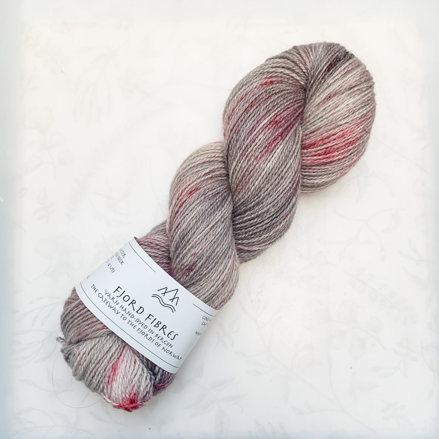 It´s Complicated - Trollfjord sock - Hand Dyed Yarn - Variegated Yarn
