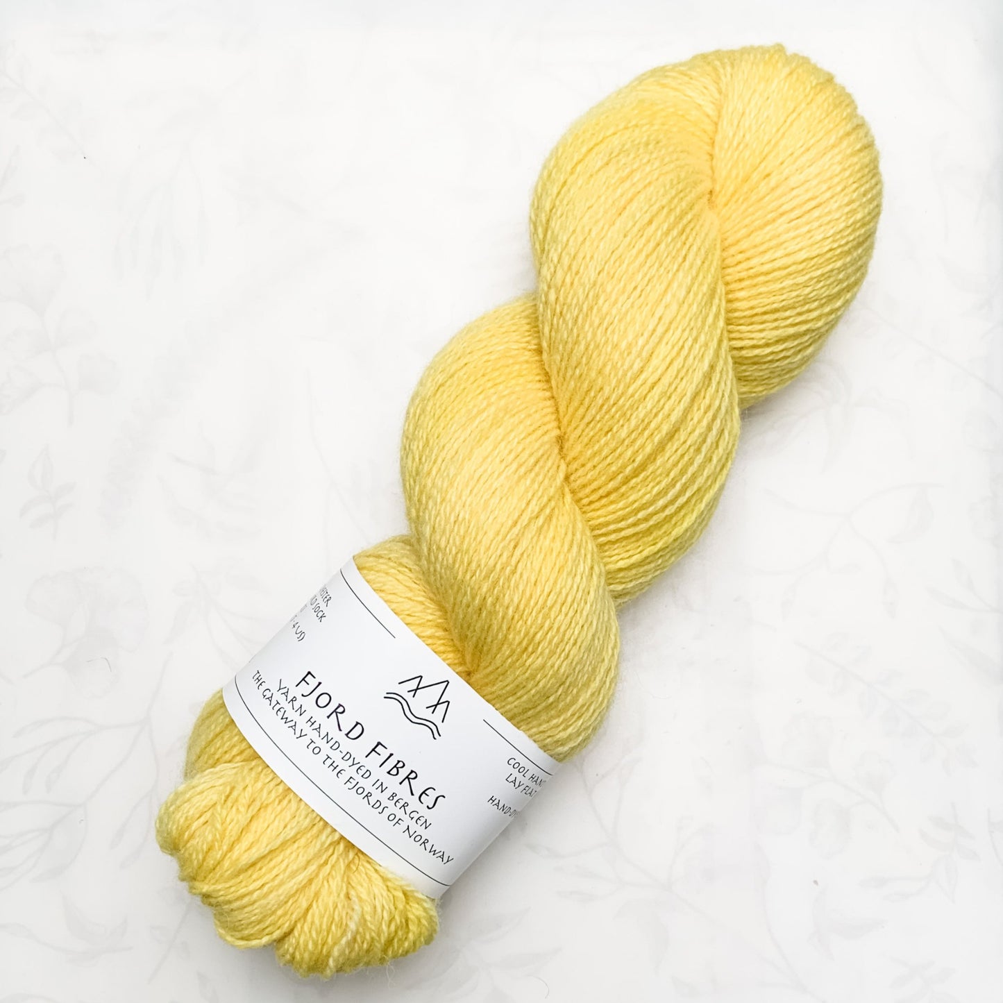 Påskelilje - Trollfjord sock - Hand Dyed Yarn - Tonal Yarn