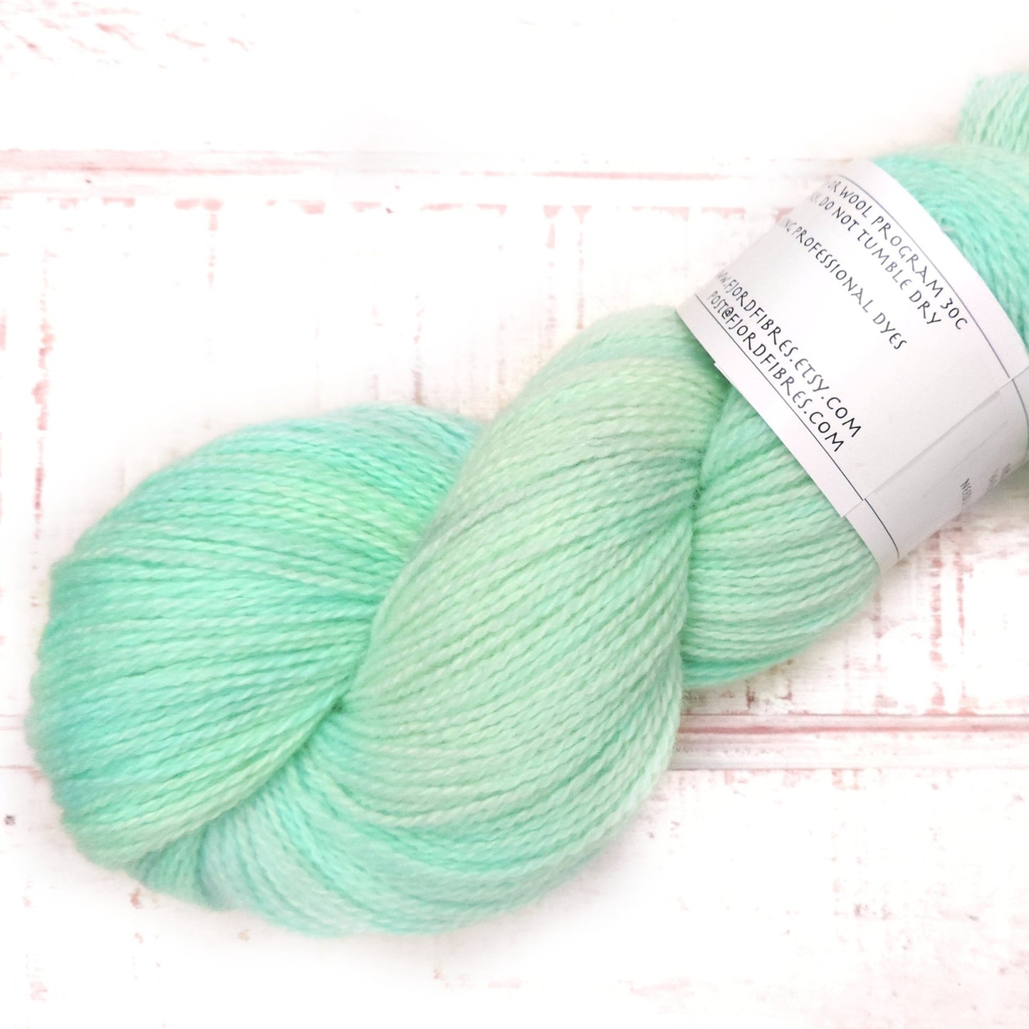 Iced mint - Trollfjord Sock - Hand Dyed Yarn - Tonal yarn