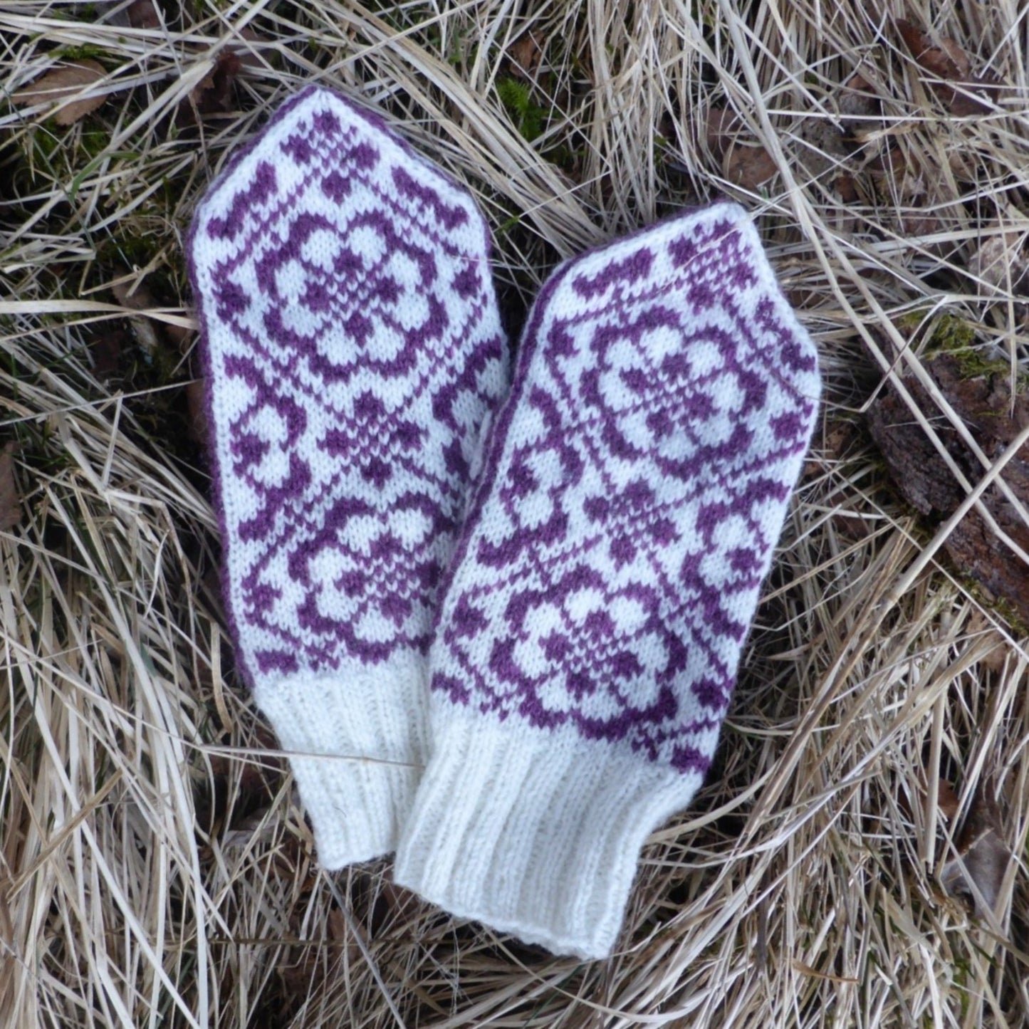 Buska Mittens Pattern Only - Digital Pattern in English/Norwegian - Norwegian mittens - Norwegian design