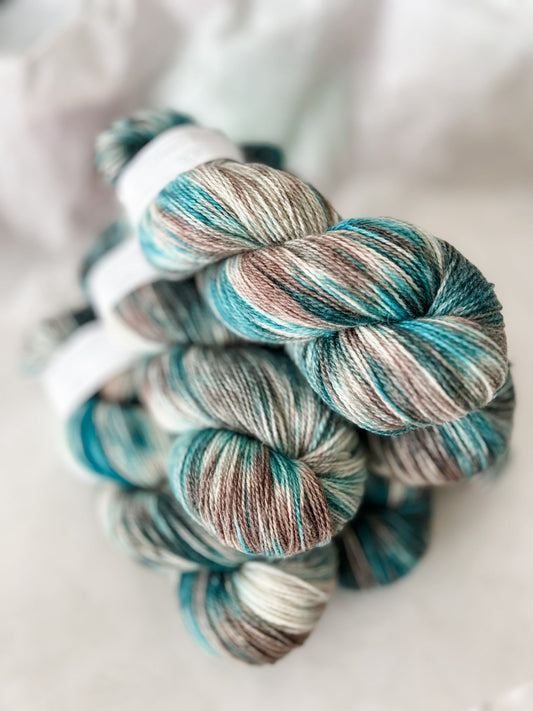 Ebb & Flow - Trollfjord sock - Variegated Yarn - Hand dyed yarn