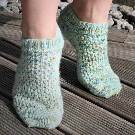 Easy Breezy Socks Pattern Only -  Digital Pattern in English/Norwegian - Norwegian design