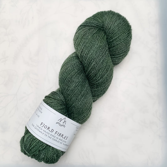 Ut på Tur - Trollfjord sock - Hand Dyed Yarn - Variegated Yarn